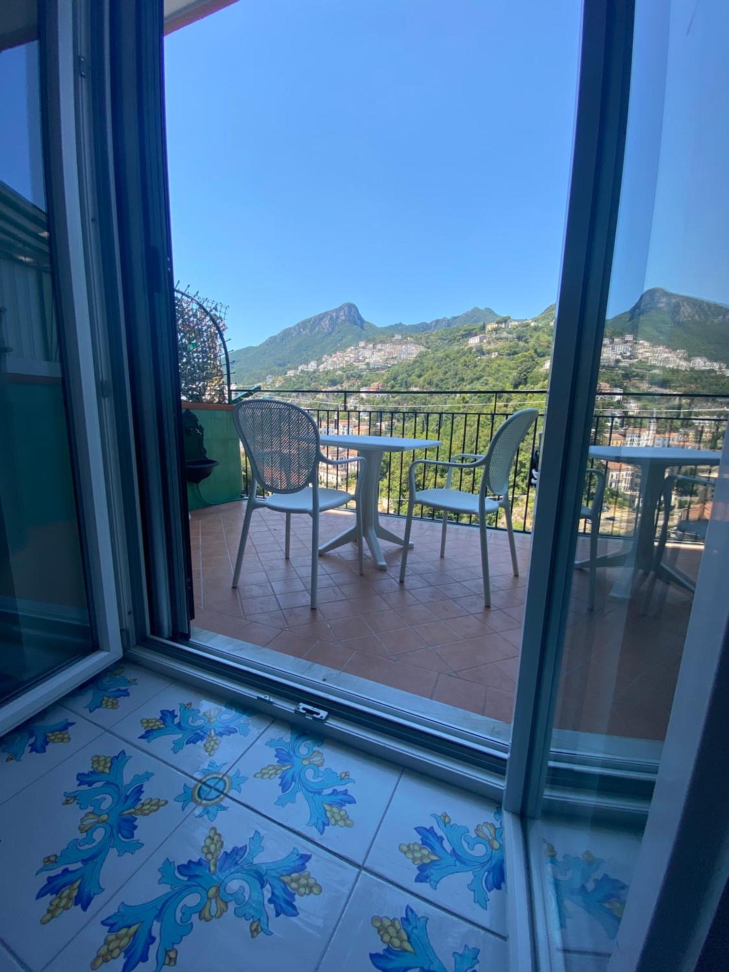 Panoramic Flat Amalfi Coast - Sea View 1 Leilighet Vietri Eksteriør bilde