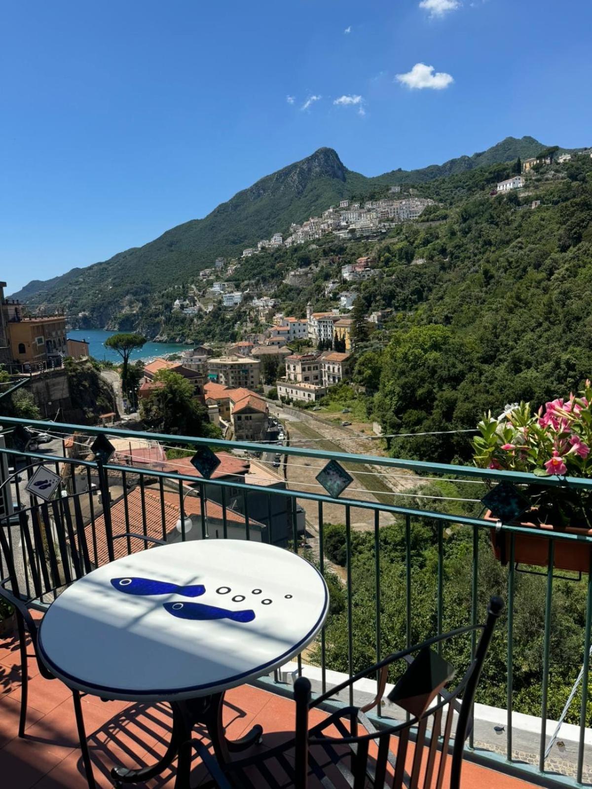 Panoramic Flat Amalfi Coast - Sea View 1 Leilighet Vietri Eksteriør bilde